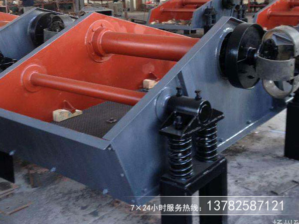 怎么調(diào)節(jié)激振器讓振動(dòng)篩均勻篩分？